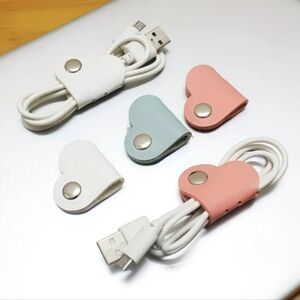 2 Random Heart-Shaped Cable Organizers